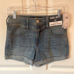 Hollister High Rise Short 3”, Brand New with Tags, Women’s Size W26/3